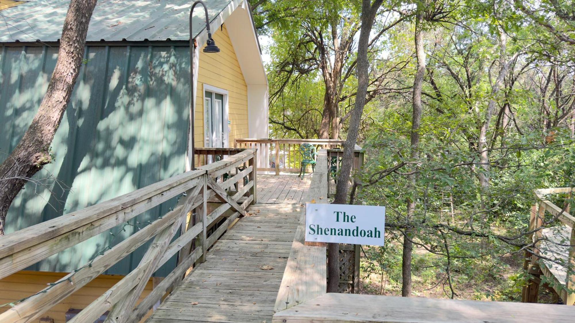 Bed And Breakfast On White Rock Creek Waco Exteriör bild