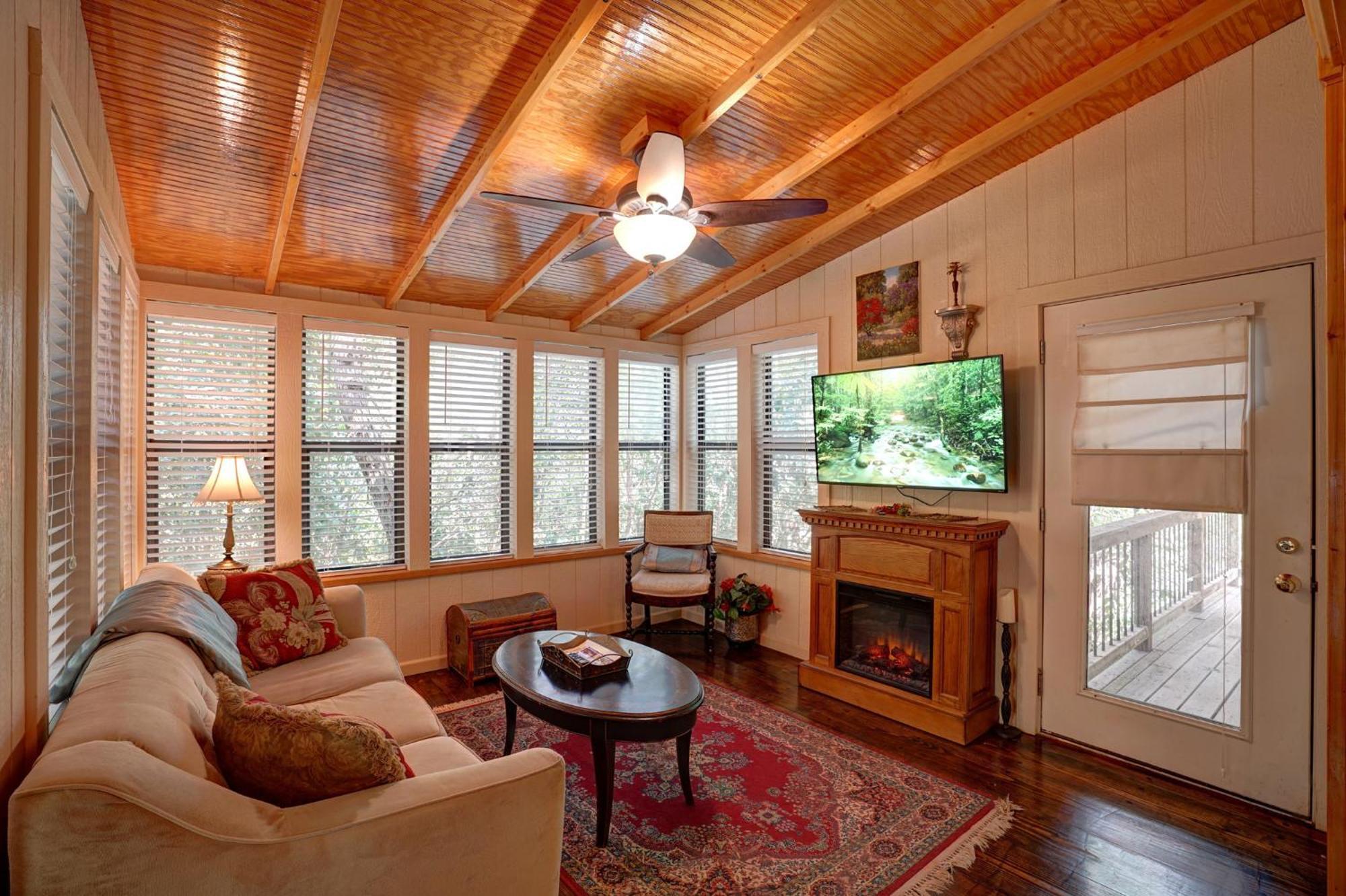 Bed And Breakfast On White Rock Creek Waco Exteriör bild