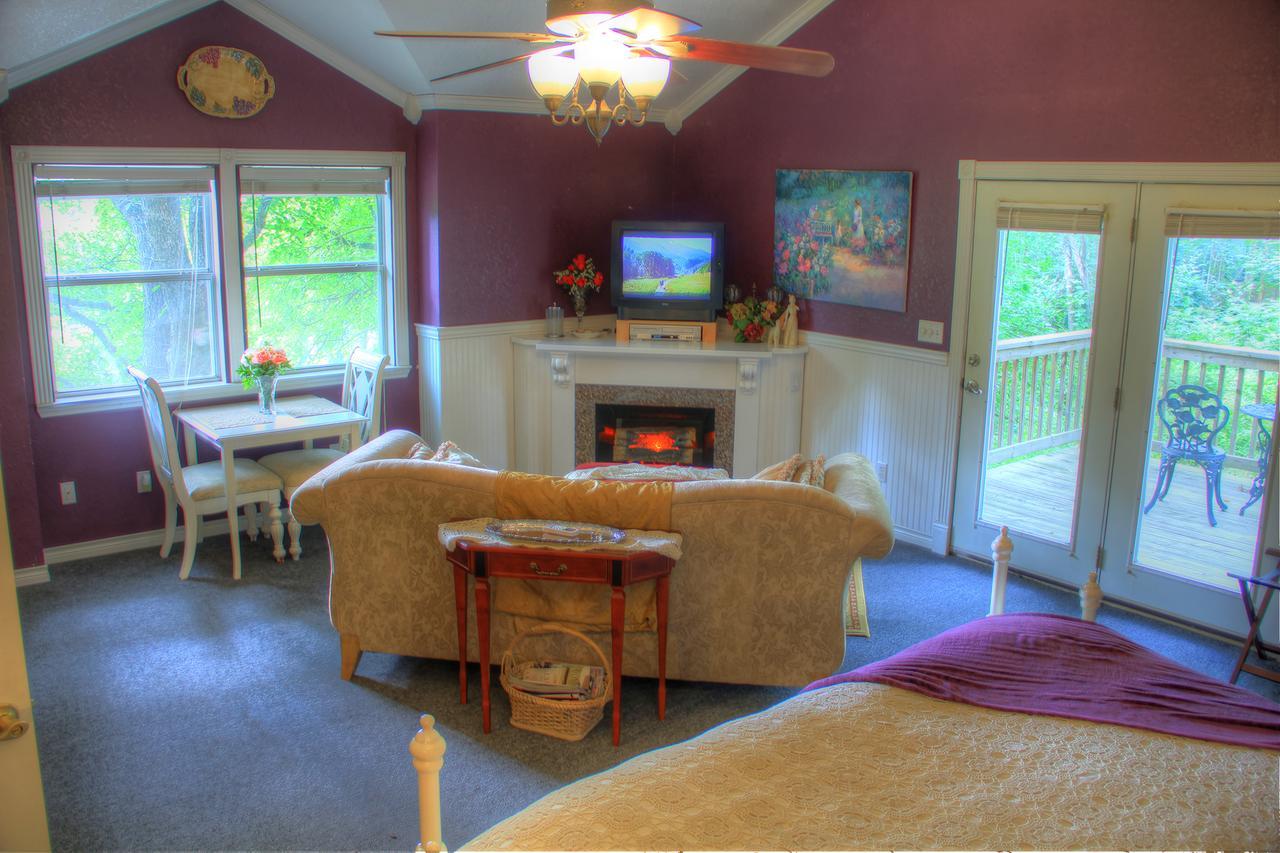 Bed And Breakfast On White Rock Creek Waco Exteriör bild